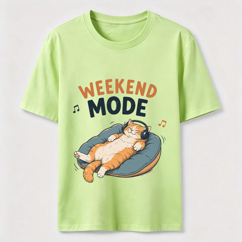 Weekend Mode Cat Classic T-Shirt