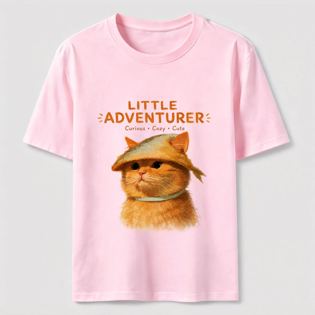 Little Adventurer Cat Classic T-Shirt