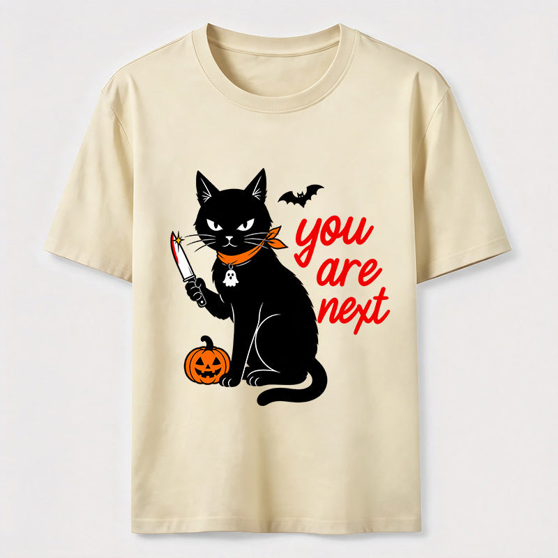 A black cat holding a knife on Halloween Classic T-Shirt