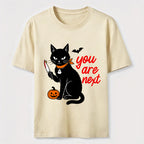 A black cat holding a knife on Halloween Classic T-Shirt