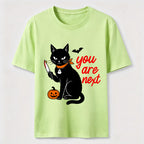 A black cat holding a knife on Halloween Classic T-Shirt