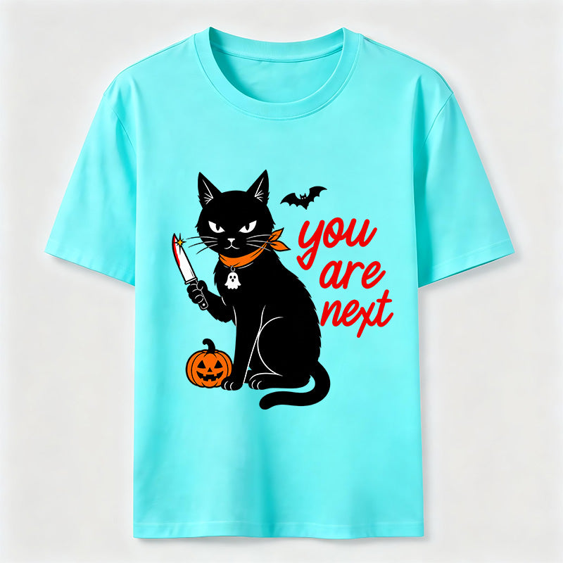 A black cat holding a knife on Halloween Classic T-Shirt