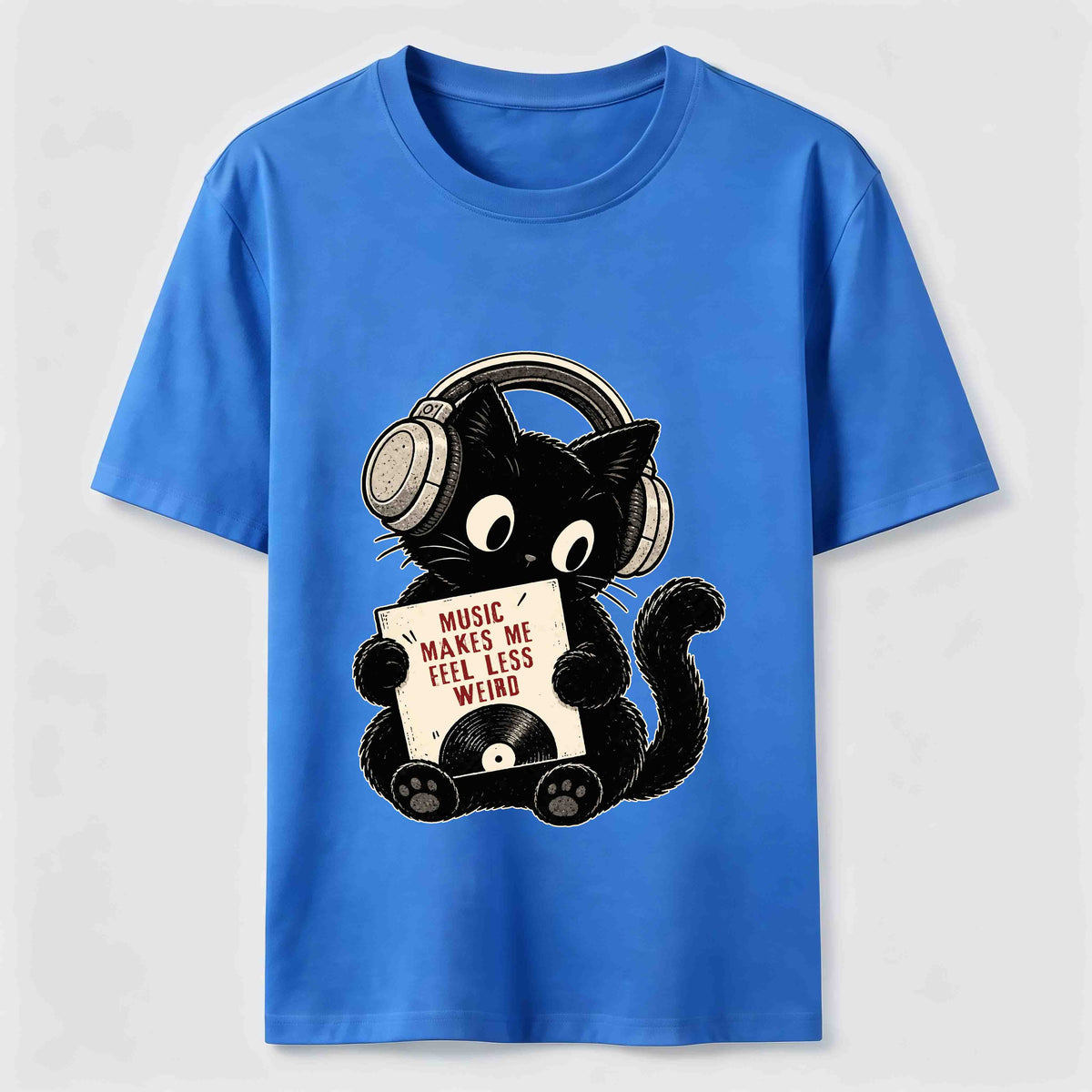 A cat listening to music Classic T-Shirt