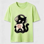 A cat listening to music Classic T-Shirt