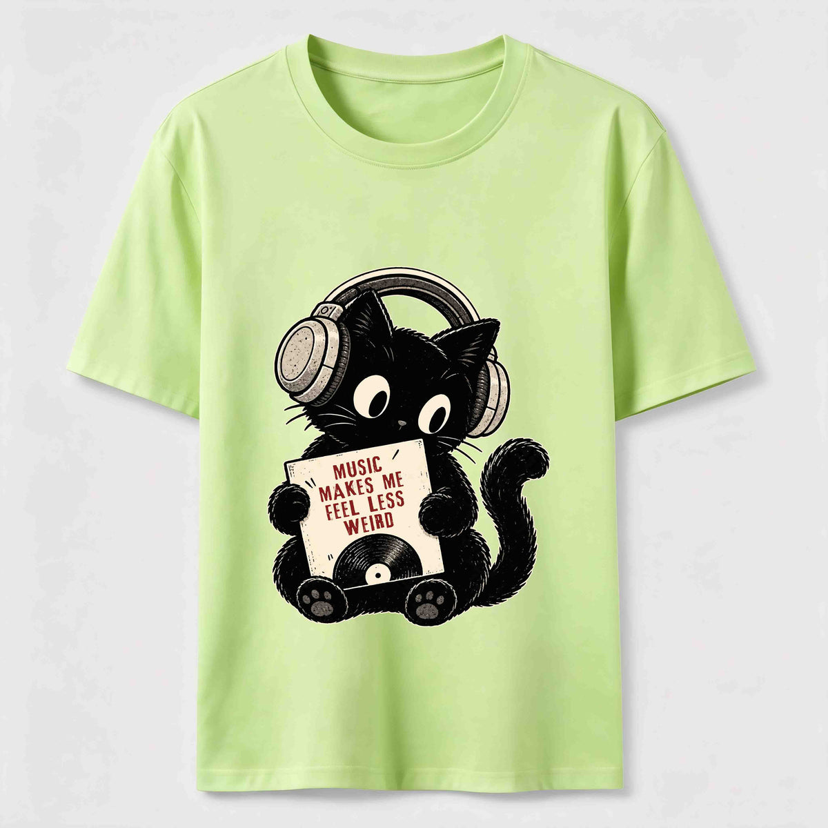 A cat listening to music Classic T-Shirt