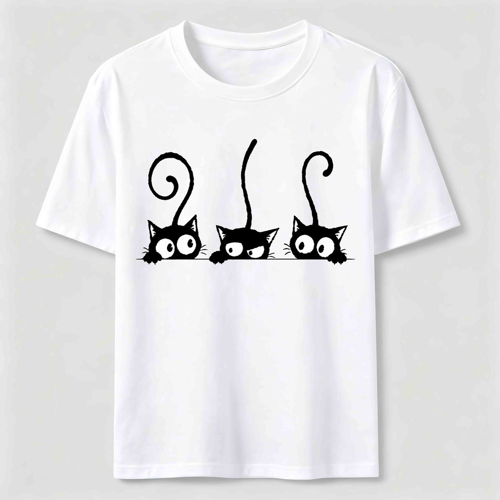 Mischievous and quirky kitten Classic T-Shirt