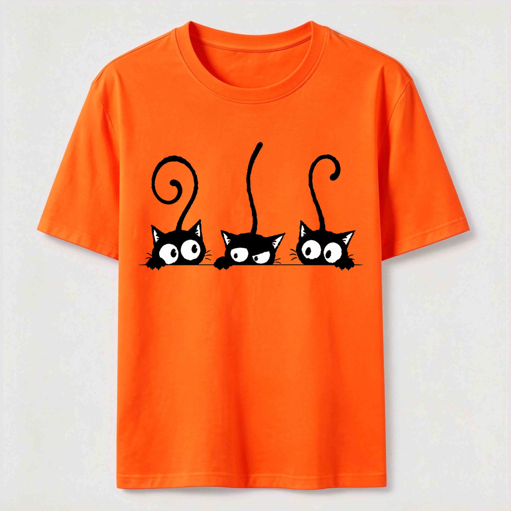 Mischievous and quirky kitten Classic T-Shirt