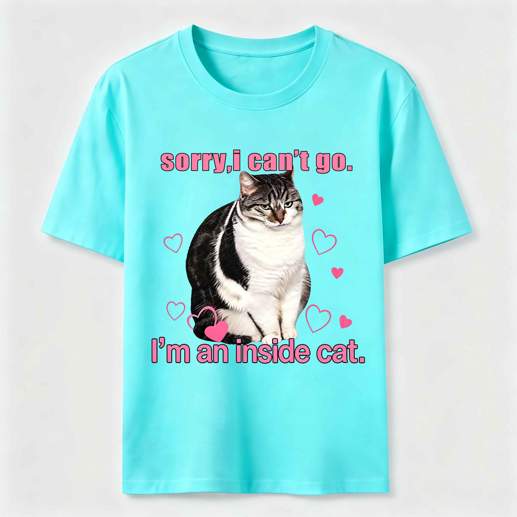 A cat that doesn't like going out Classic T-Shirt