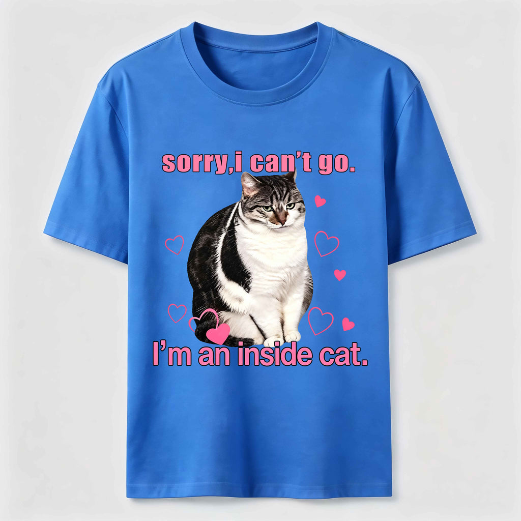 A cat that doesn't like going out Classic T-Shirt