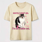 A cat that doesn't like going out Classic T-Shirt