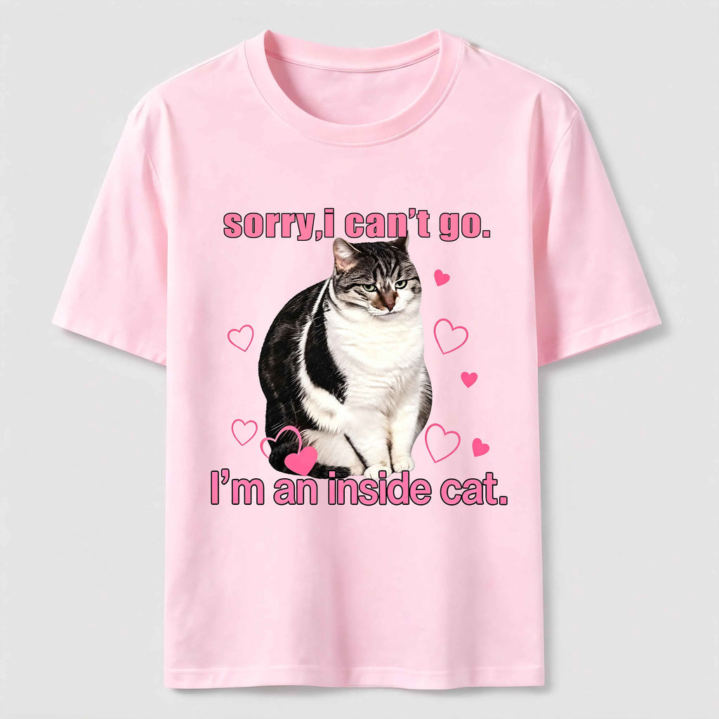 A cat that doesn't like going out Classic T-Shirt