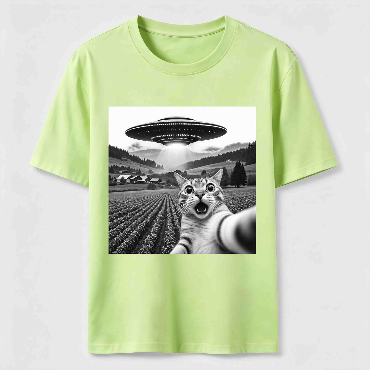 Alien Selfie Cat Classic T-Shirt