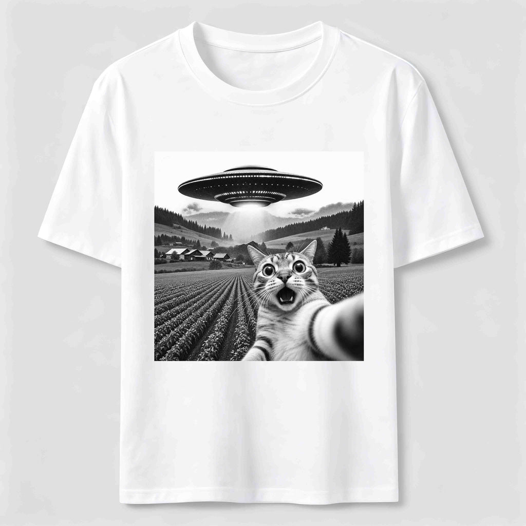 Alien Selfie Cat Classic T-Shirt
